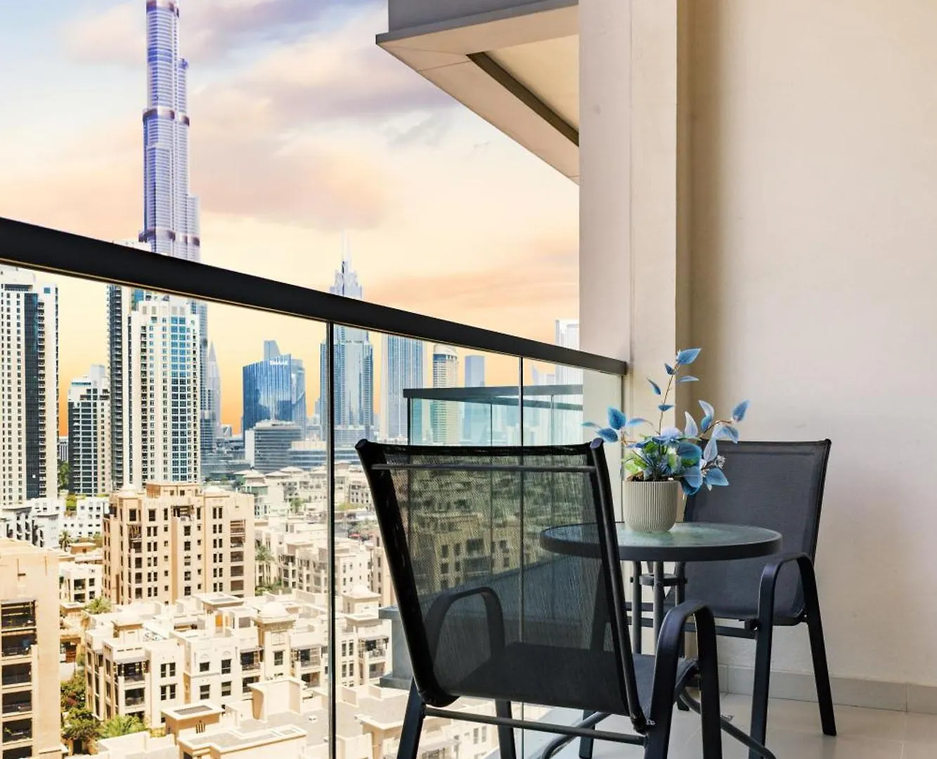 Full Burj Khalifa View Luxury Stay In Downtown Dubai Apartment